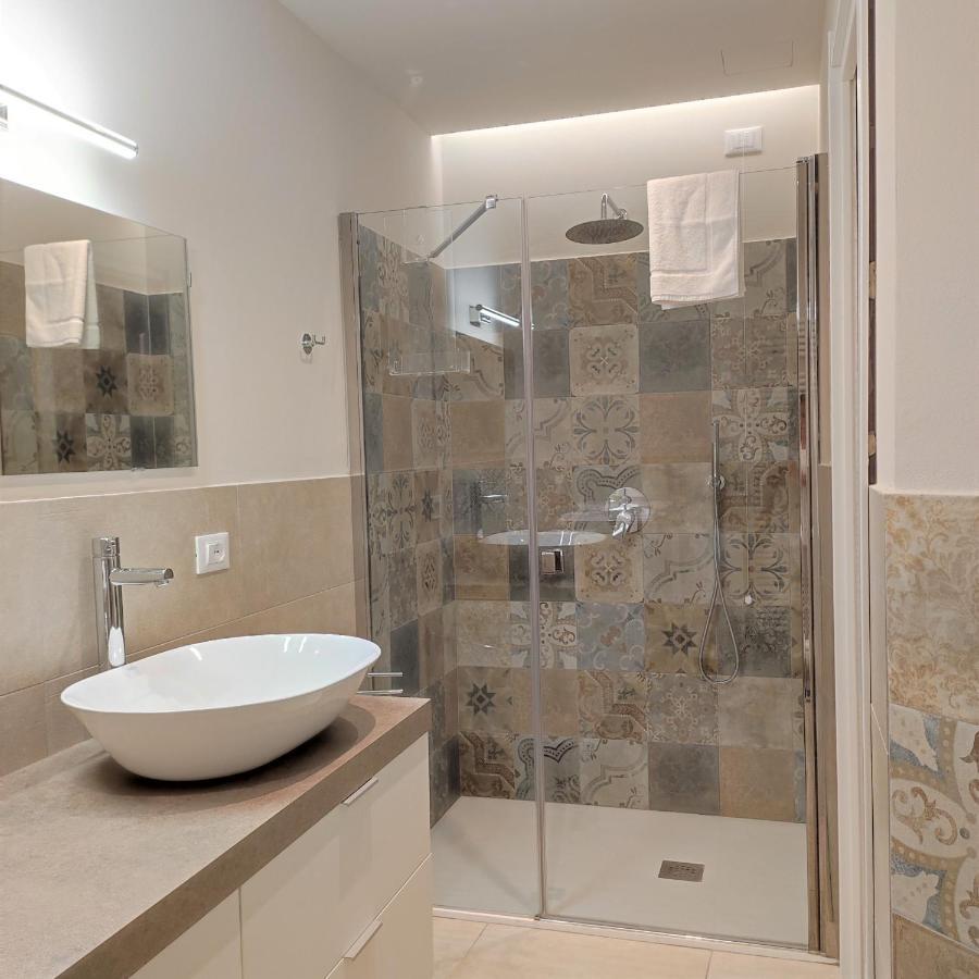 Casa Italo Apartment Gardone Riviera Luaran gambar